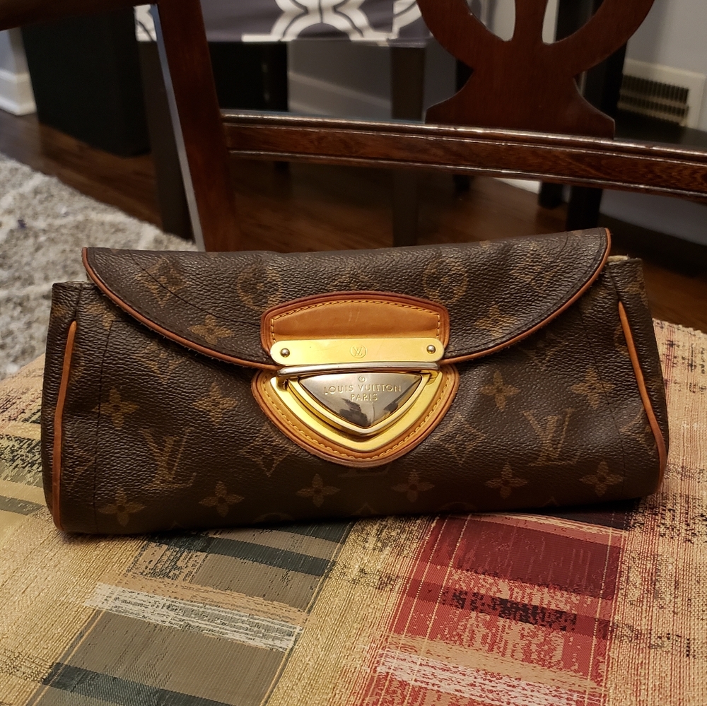 Louis Vuitton clutch